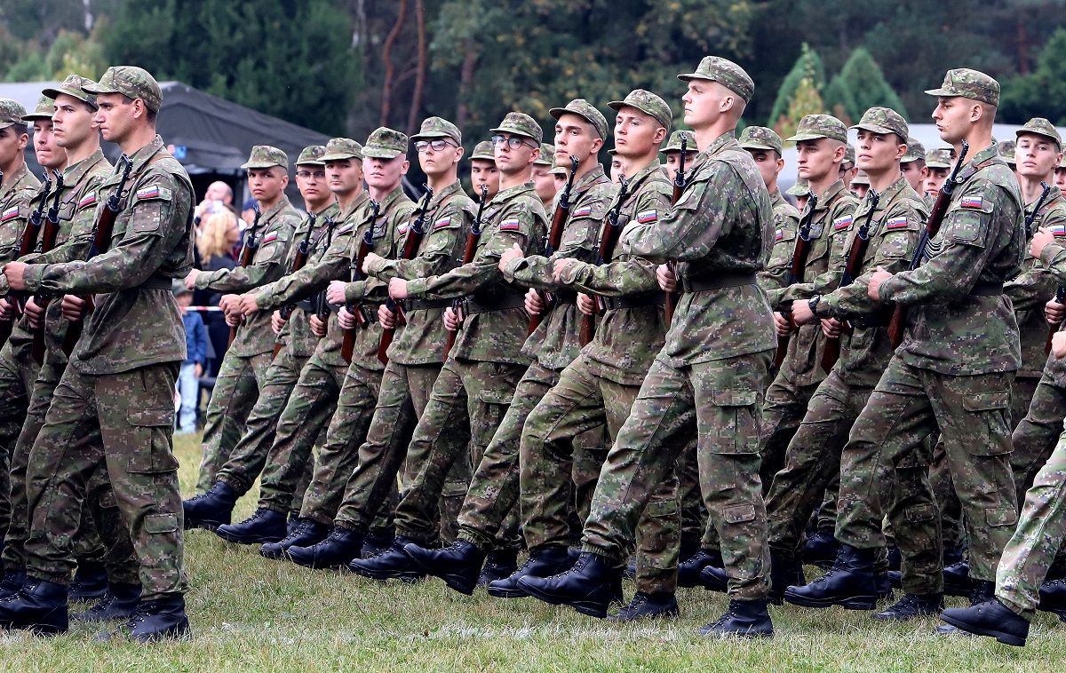 Almost 400 Soldiers Take Oath of Enlistment in Banska Bystrica