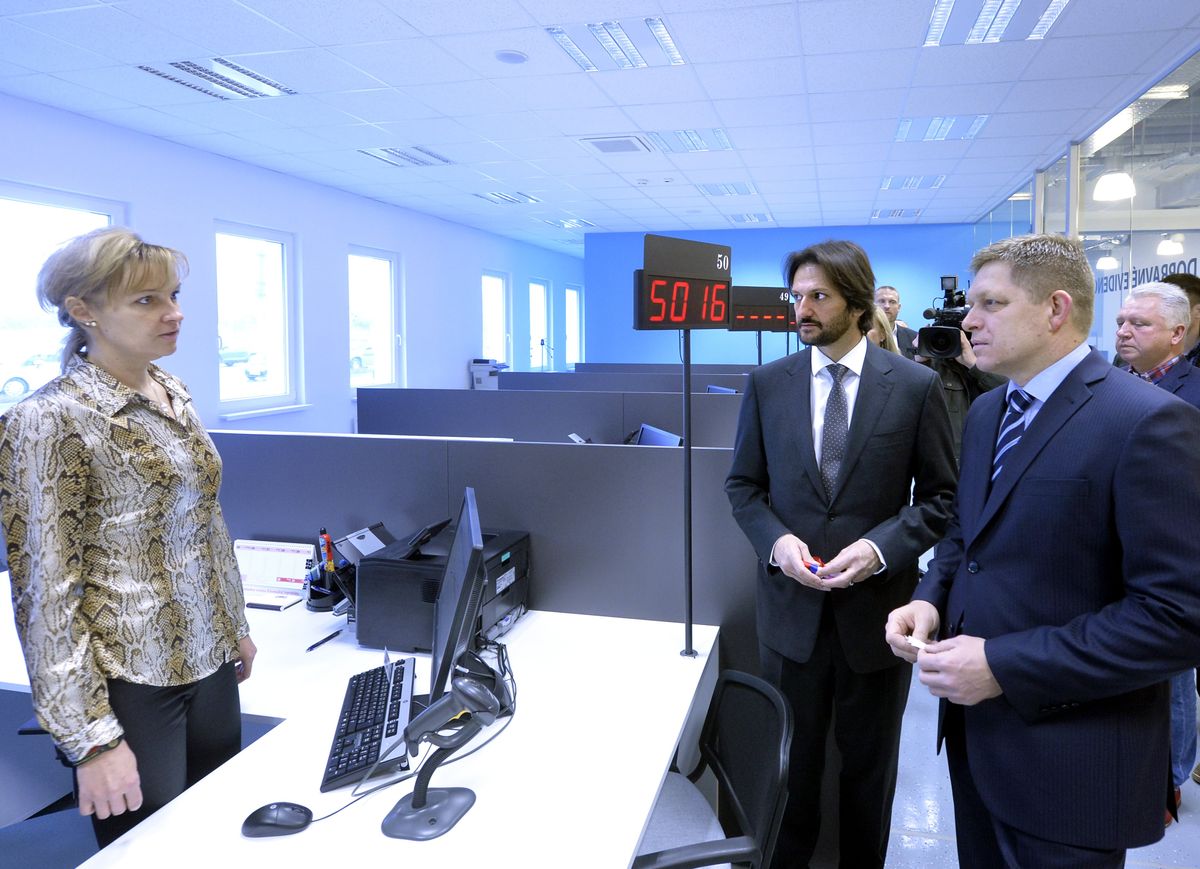 Fico and Kalinak Open New ESO Client Centre in Bratislava