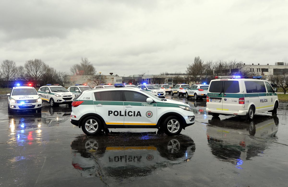 Forty-five Slovak Police Officers Leave for Slovenia and Macedonia