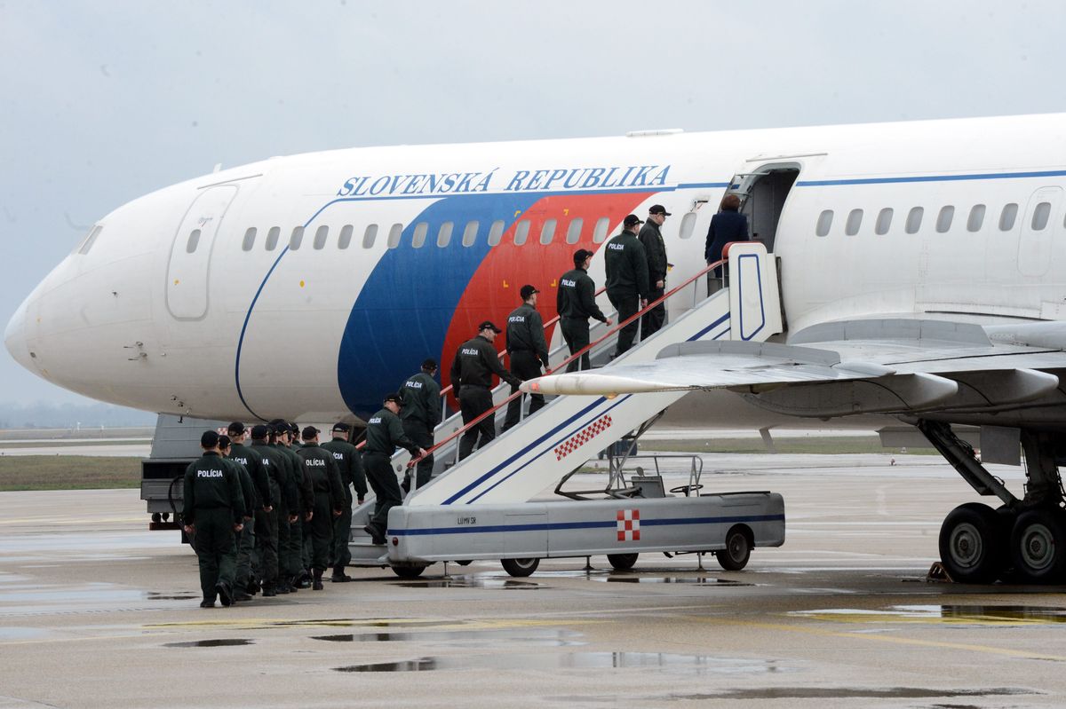 20 Slovak Police Officers Depart for Greece to Address Migration Crisis