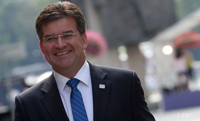 Lajcak in Brussels Hands over €50,000 for Completing Schools in Afghanistan