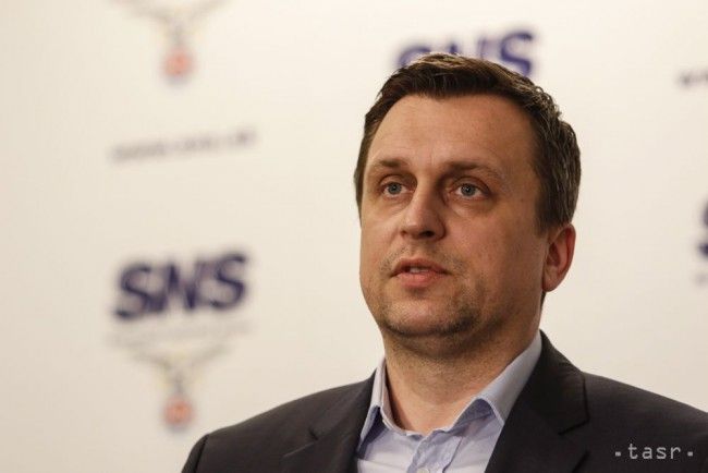 SNS Wants to Introduce Compulsory 13th Salary in Firms in Slovakia