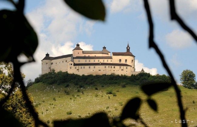 Countess Andrassy to Be Entombed at Krasna Horka Castle Next Sunday