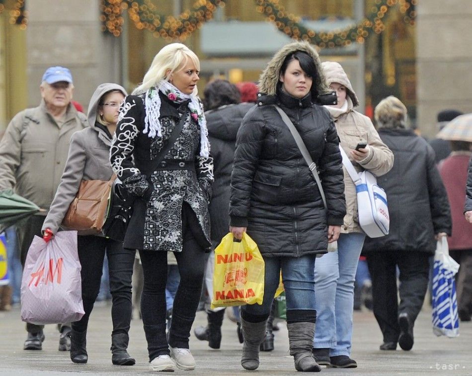 Survey: More than Half of Slovaks Living Abroad May Return Back Home