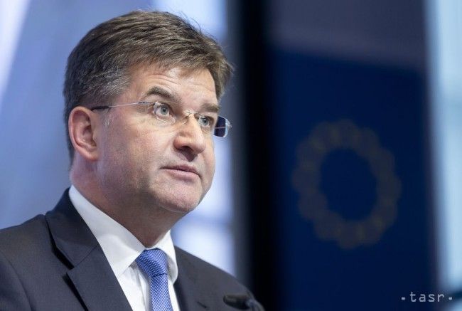 Lajcak Receives Prize for Assisting Bosnia and Herzegovina on Its Way to EU