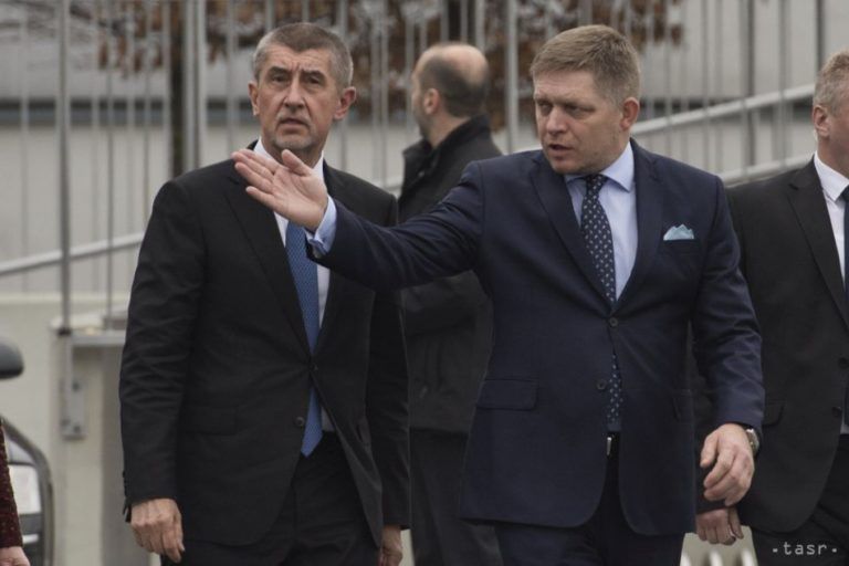 Fico: Zeman Is Smashingly Intelligent, I Don't Comment on Czech Elections
