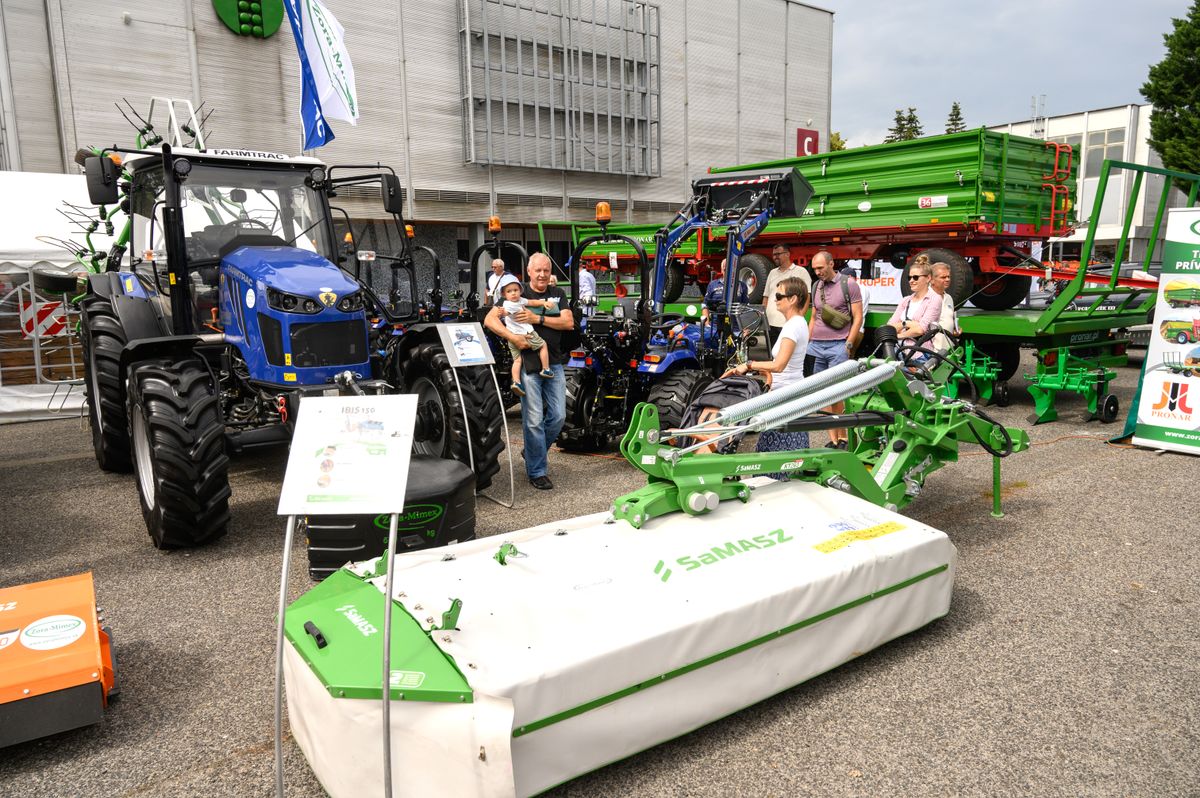 Over 450 Exhibitors from Eight Countries Taking Part in Agrokomplex Fair