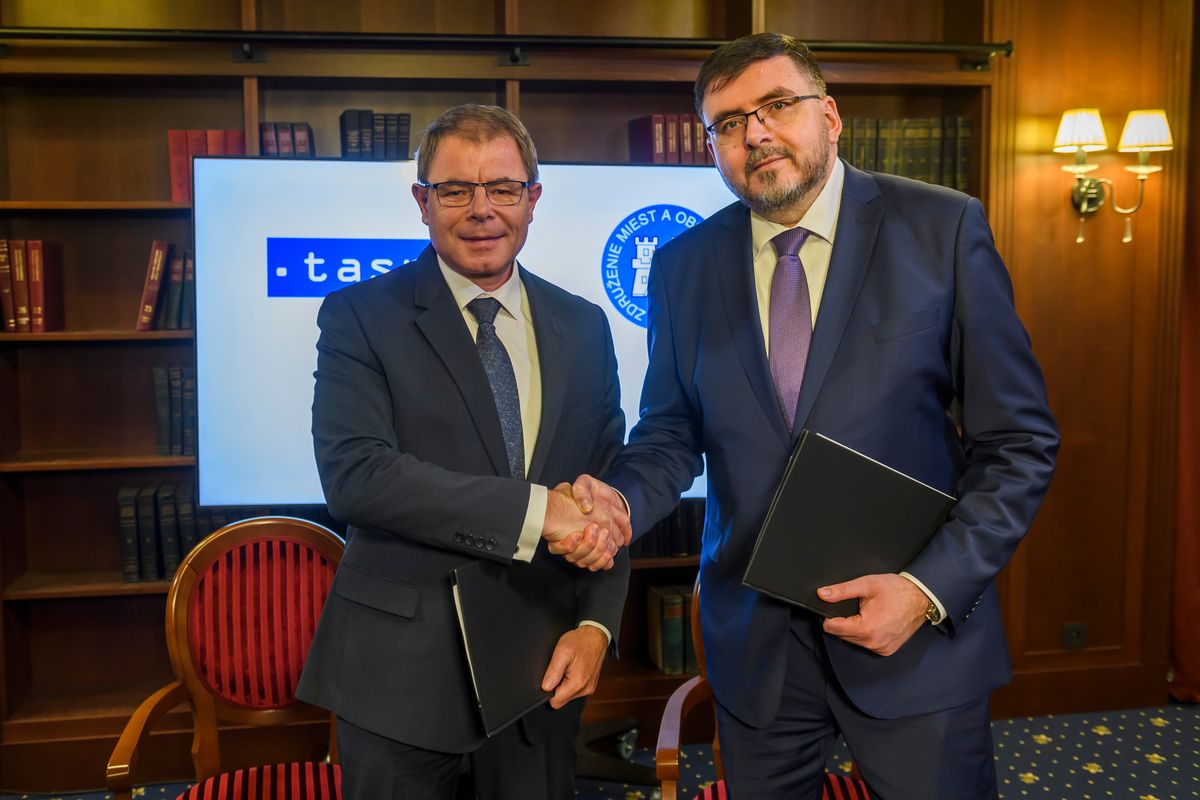 ZMOS and TASR News Agency Sign Contract on Cooperation