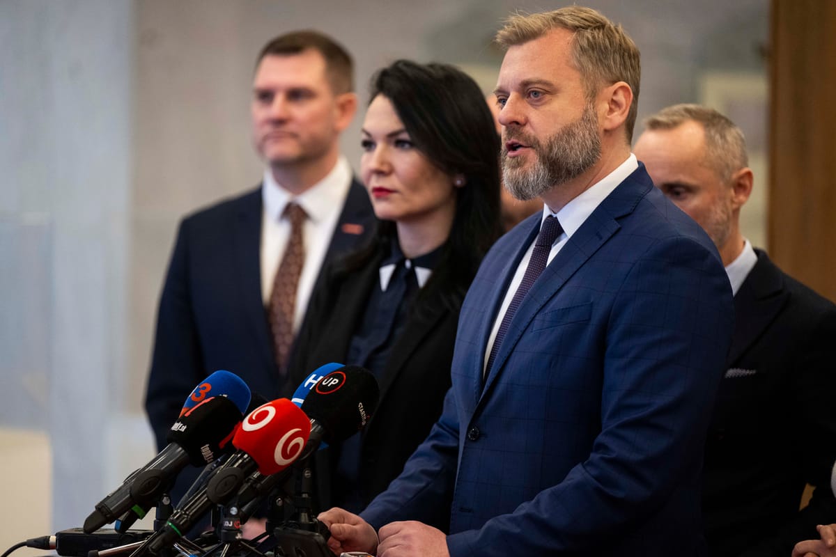 Opposition Slovak MPs Holding Talks with Representatives of Czech Parliament