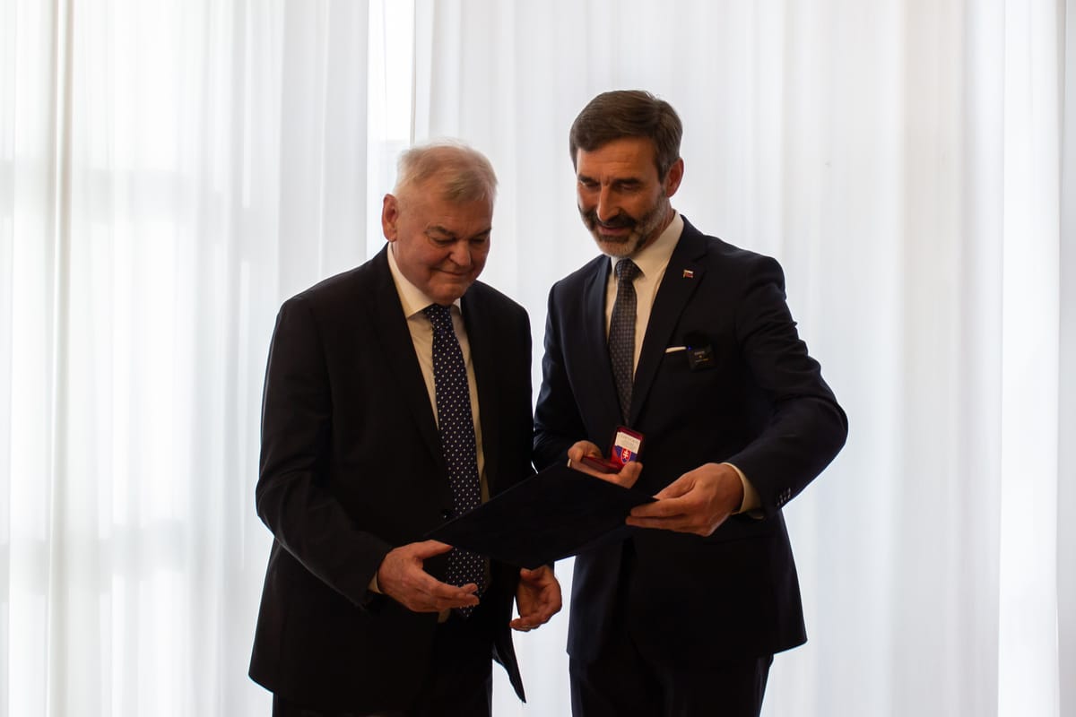 Blanar Presents Minister's Gold Medal to Ice-hockey Coach Vujtek in Prague