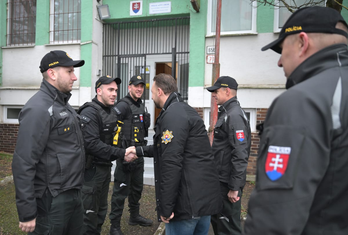 Sutaj Estok Visits Police Officers and Firefighters in Eastern Slovakia Curated by Alerts360