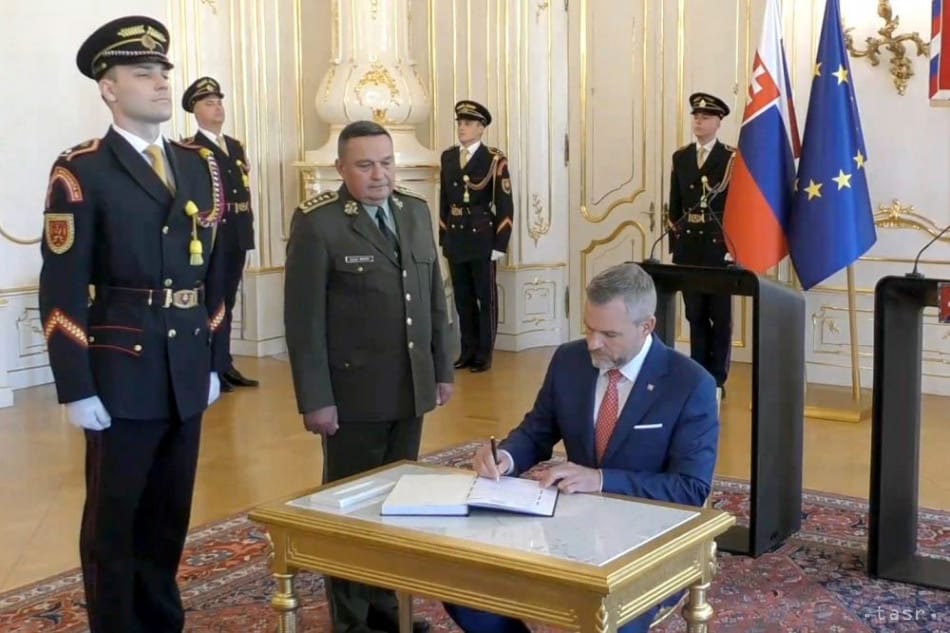 State of Alert May Not Be in Constitution; Politicians Back Joint Exercise