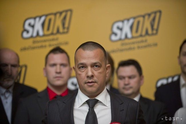 SKOK Offers Siet 100 Billboards for Clear Answer on Coalition with Smer