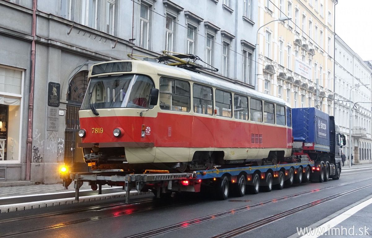 Wide-gauge Tram Tested in Bratislava, But Not Likely to Be Used Again