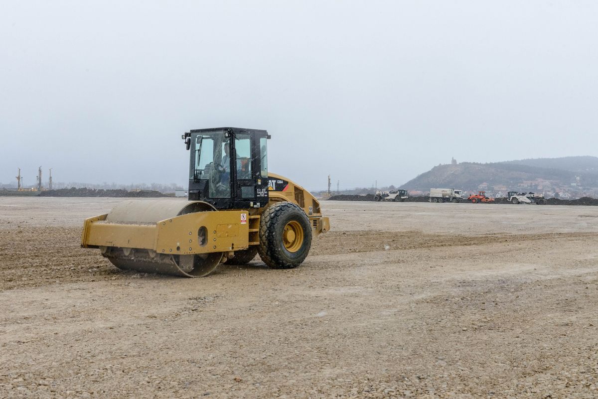 Stromcek: Preparation of Site for Jaguar Plant Progressing Well
