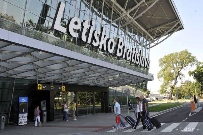 Bratislava Airport Handled 38 percent More Passengers Y-o-Y in 1Q16