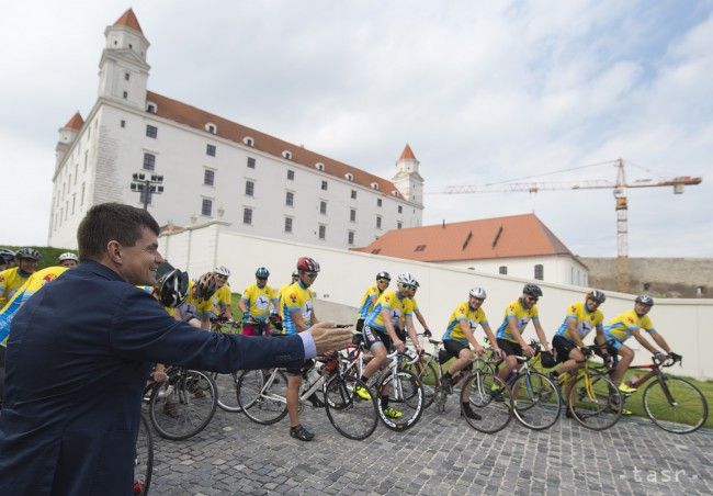 Cyclists-Pilgrims from Slovensky Orol Carrying Message to Pope