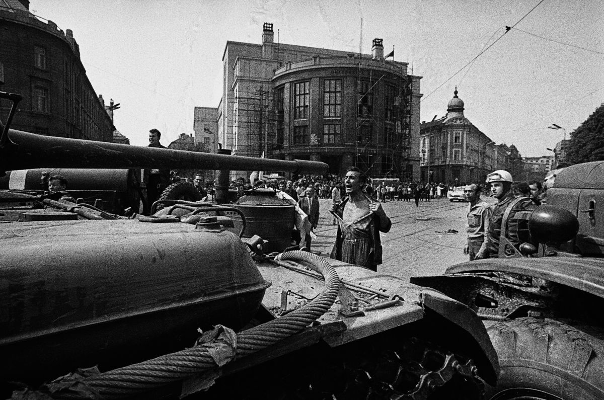 Bratislava Pays Tribute to Victims of 1968 Soviet Troops Invasion