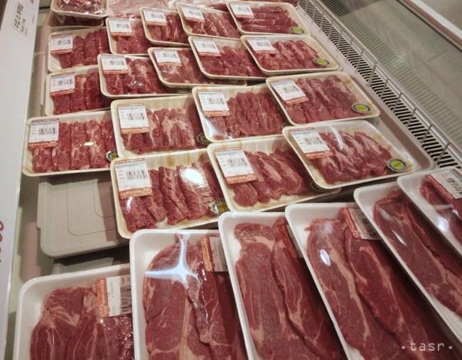 Slovakia's Chief Hygienist Orders Inspections amid Brazil Meat Scandal
