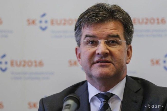 Lajcak Expects Smooth Approval of Guidelines for Brexit Negotiations