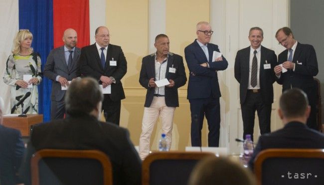 Eight Candidates for RTVS Director Advance to Parliamentary Vote
