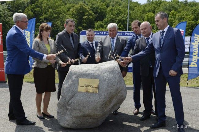 Transport Minister Taps Foundation Stone of Presov Bypass