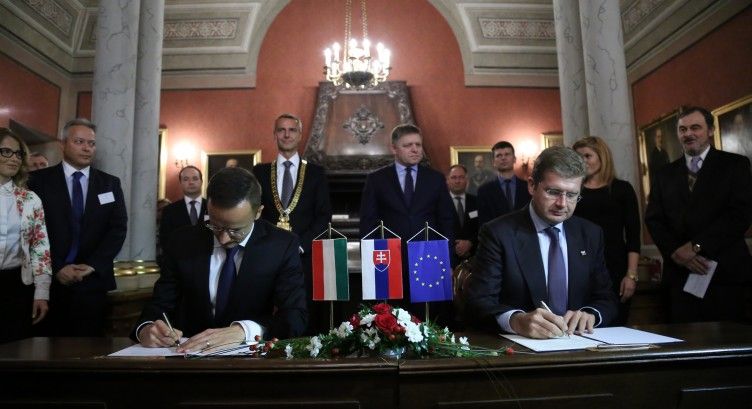 Slovakia and Hungary Ink Memorandum on Eastring Project in Kosice