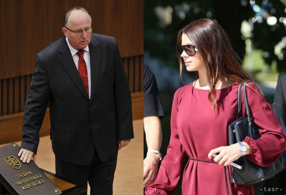 Troskova and Jasan Step Down Until Murder of Journalist Investigated