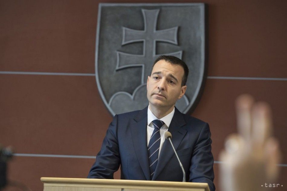 Tomas Drucker Resigns as Interior Minister
