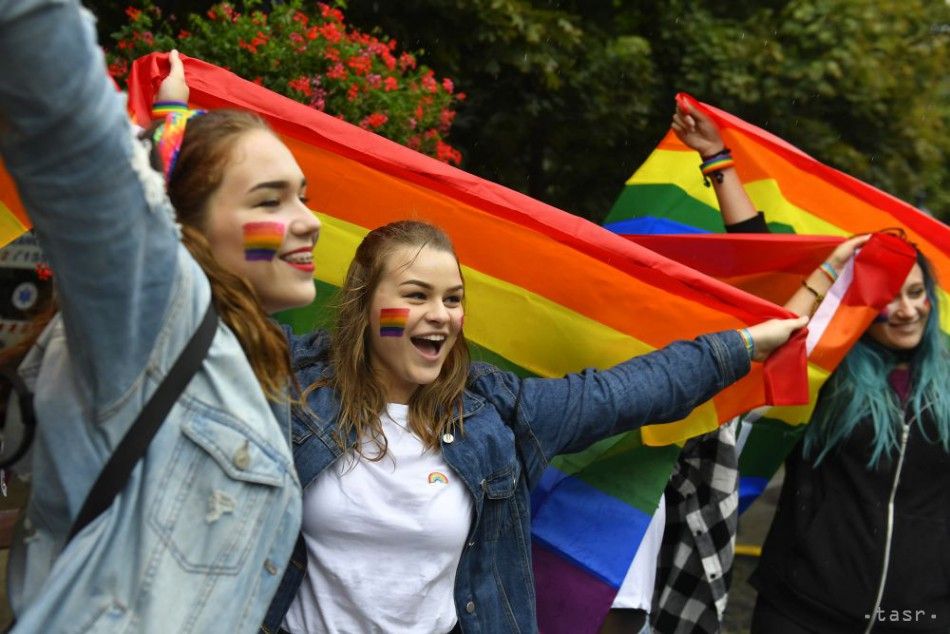 Rainbow Pride Pinpoints LGBTI People Who Want to Boost Society