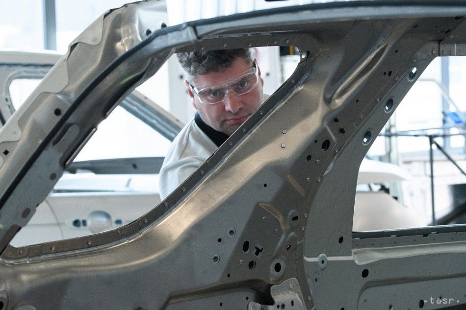 Jaguar Land Rover to Launch Operations in Nitra Plant Next Thursday