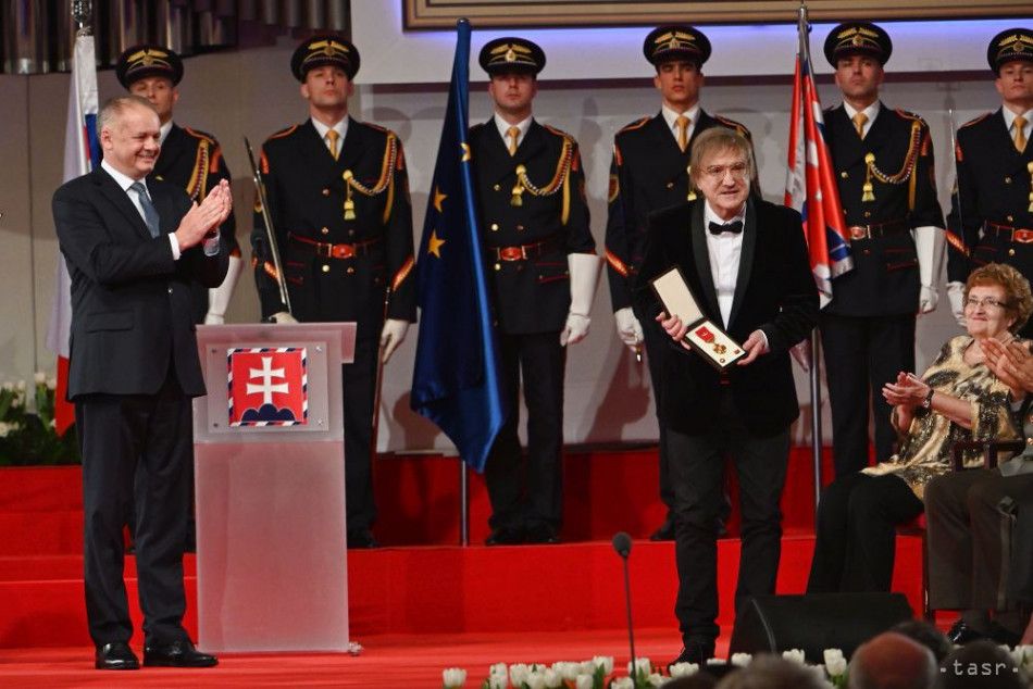 President Kiska Presents State Awards to 30 Public Figures
