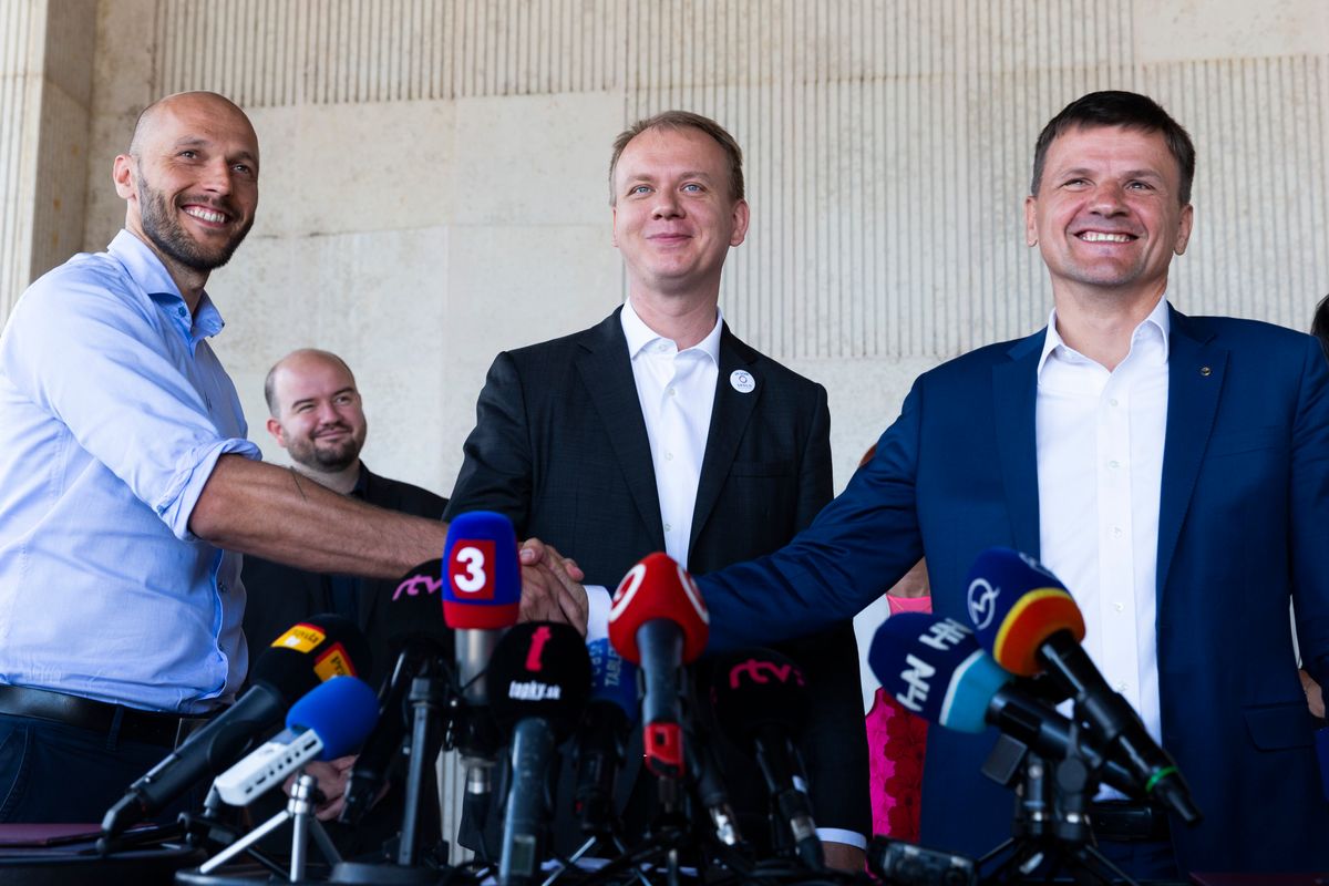 Progressive Slovakia-Together and KDH Sign Non-Aggression Agreement