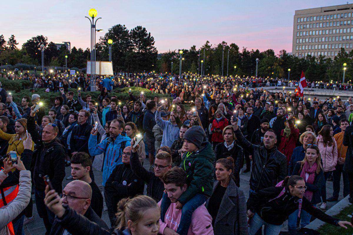 For Decent Slovakia Organises Protests Again, Calls Upon Kovacik to Resign