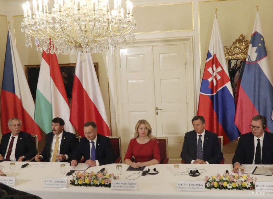 V4 Presidents Unanimously Support Serbia's Accession to EU