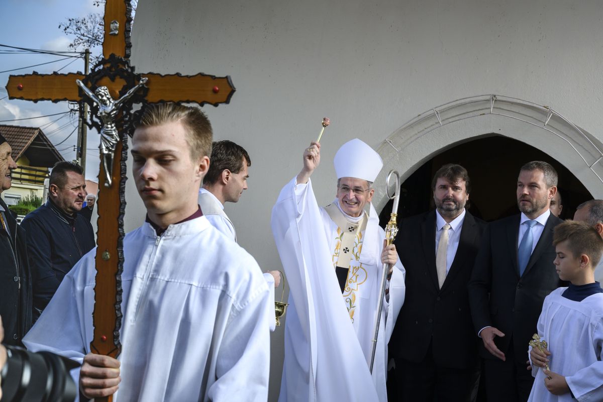 Pellegrini Funds Way of Cross: Christian Tradition Important in Slovakia