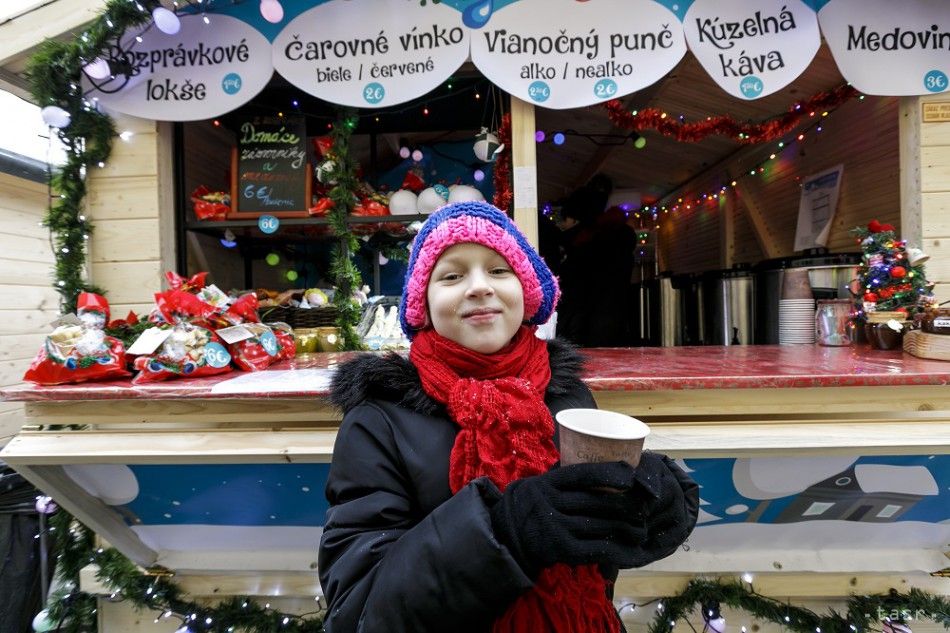 Christmas Markets Open in Bratislava's Centre on Friday Evening