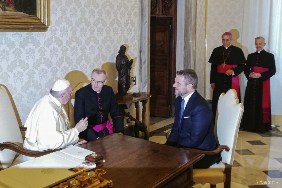 Pellegrini: Pope Radiates Charisma; We Spoke Informally and Openly