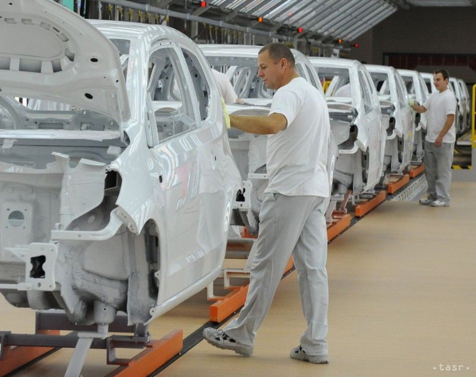 Slovak Carmakers Manufactured Over 1.1 mn Vehicles Last Year