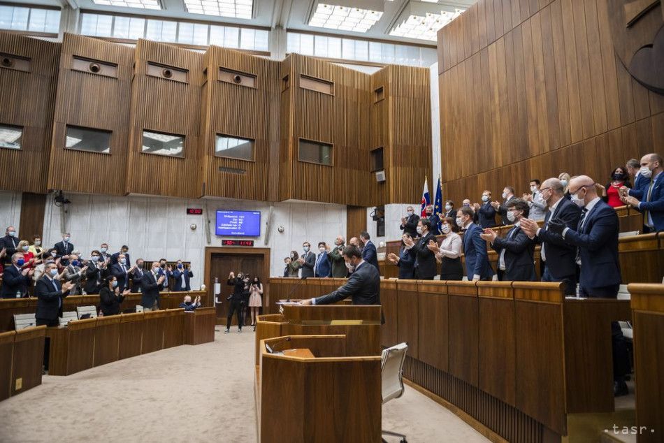 Matovic's Gov't Gains Confidence from Parliament, Backed by 93 MPs