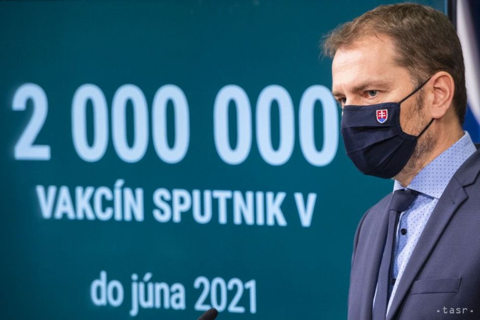 Premier: I'd Like Health Minister to Approve Sputnik V Vaccine