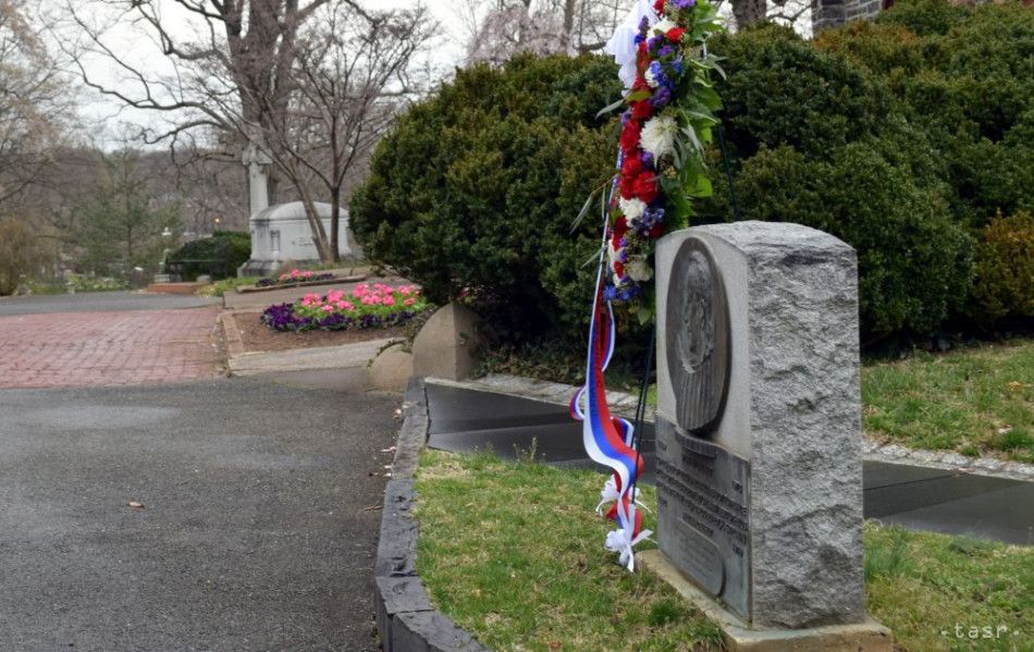 Korcok and Nad Commemorated Diplomat Stefan Osusky in Washington