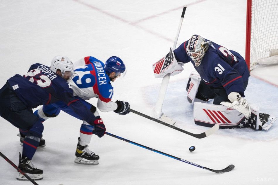 Slovak Ice-hockey Team Makes It to Olympics Semifinals after Beating USA 3:2