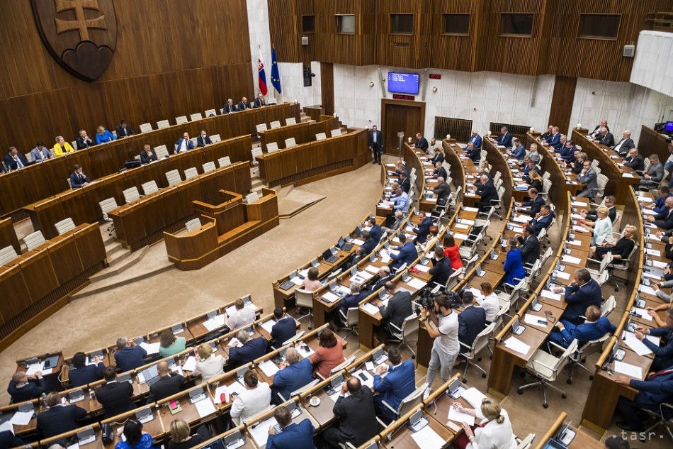 Slovak Parliament Passes NATO Accession Protocols of Finland and Sweden