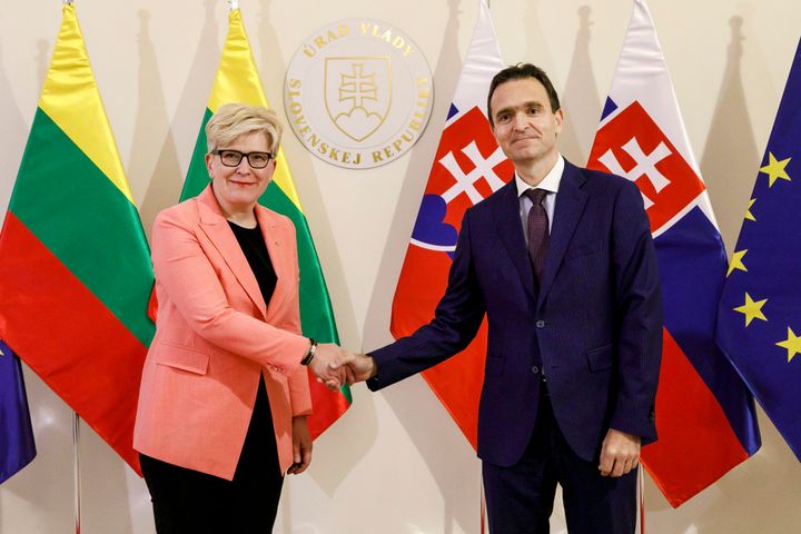 Premier: Slovakia to Continue to Support Ukraine on All Front Lines