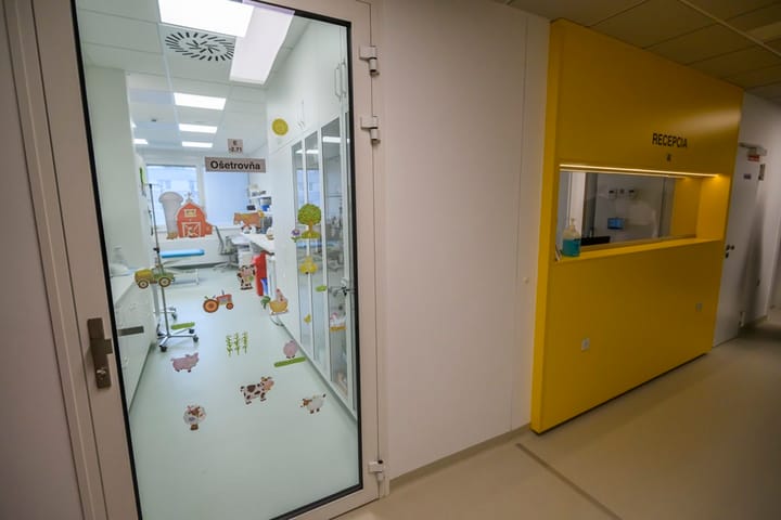 Children's Diseases Institute Offers Help to Children's Hospital in Kiev