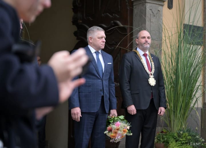 Fico: Slovak Government Fully Supports Trump–Putin Summit in Budapest