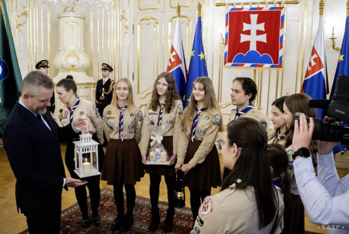 President: Light of Bethlehem Carries Message of Peace and Calm, We Need It