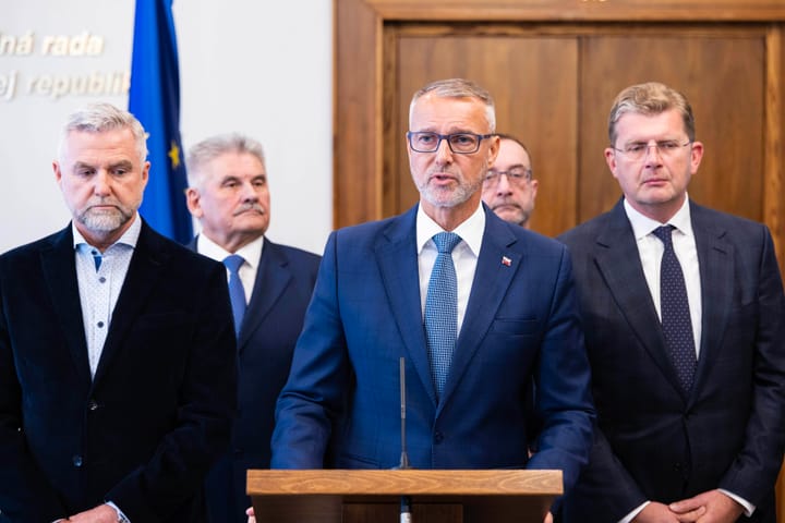 Amendment to Rules of Procedure First Point on Agenda of January House Session