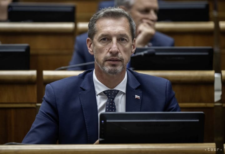 House Defence Committee Fails to Meet Over Migrant Transport Claims